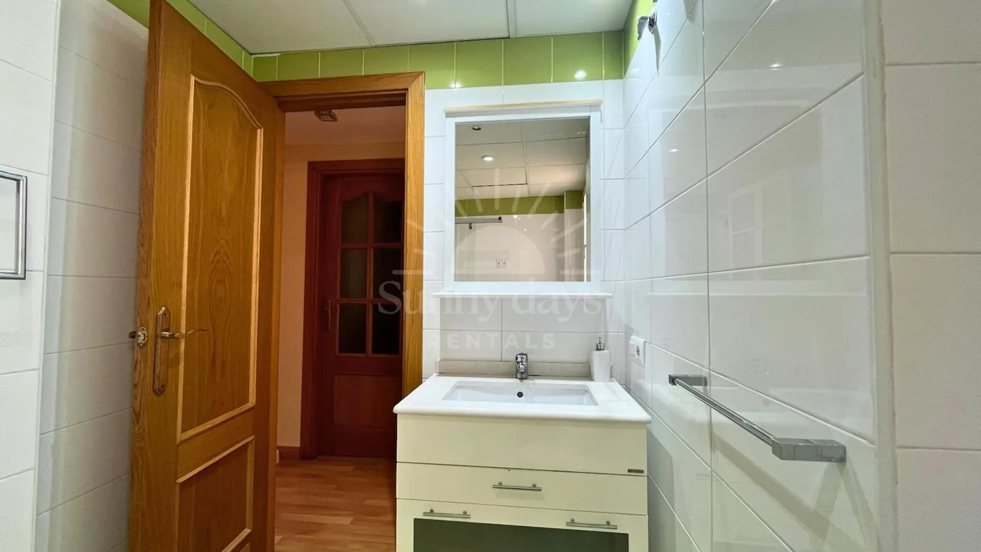 Apartment Acogedor Apartamento A 30 Metros De La Playa - Wifi - Smarttv Almeria Spain